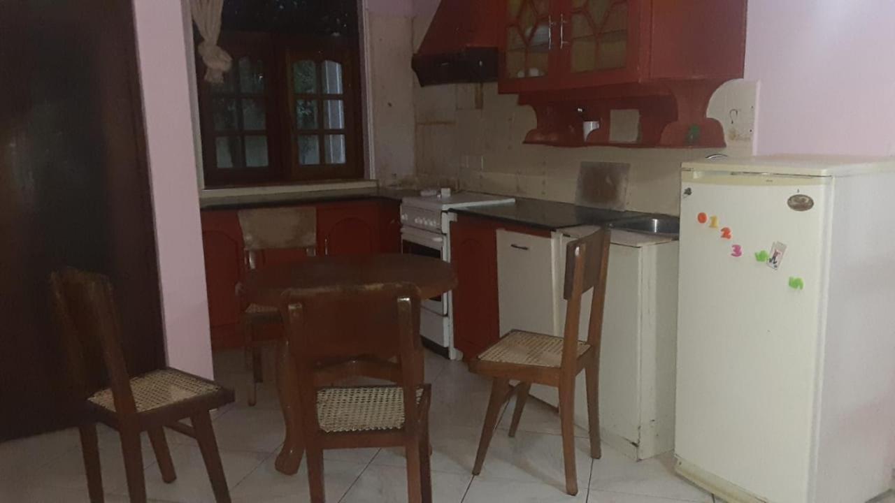 Mount House Hotel Apartment Диквелла Экстерьер фото