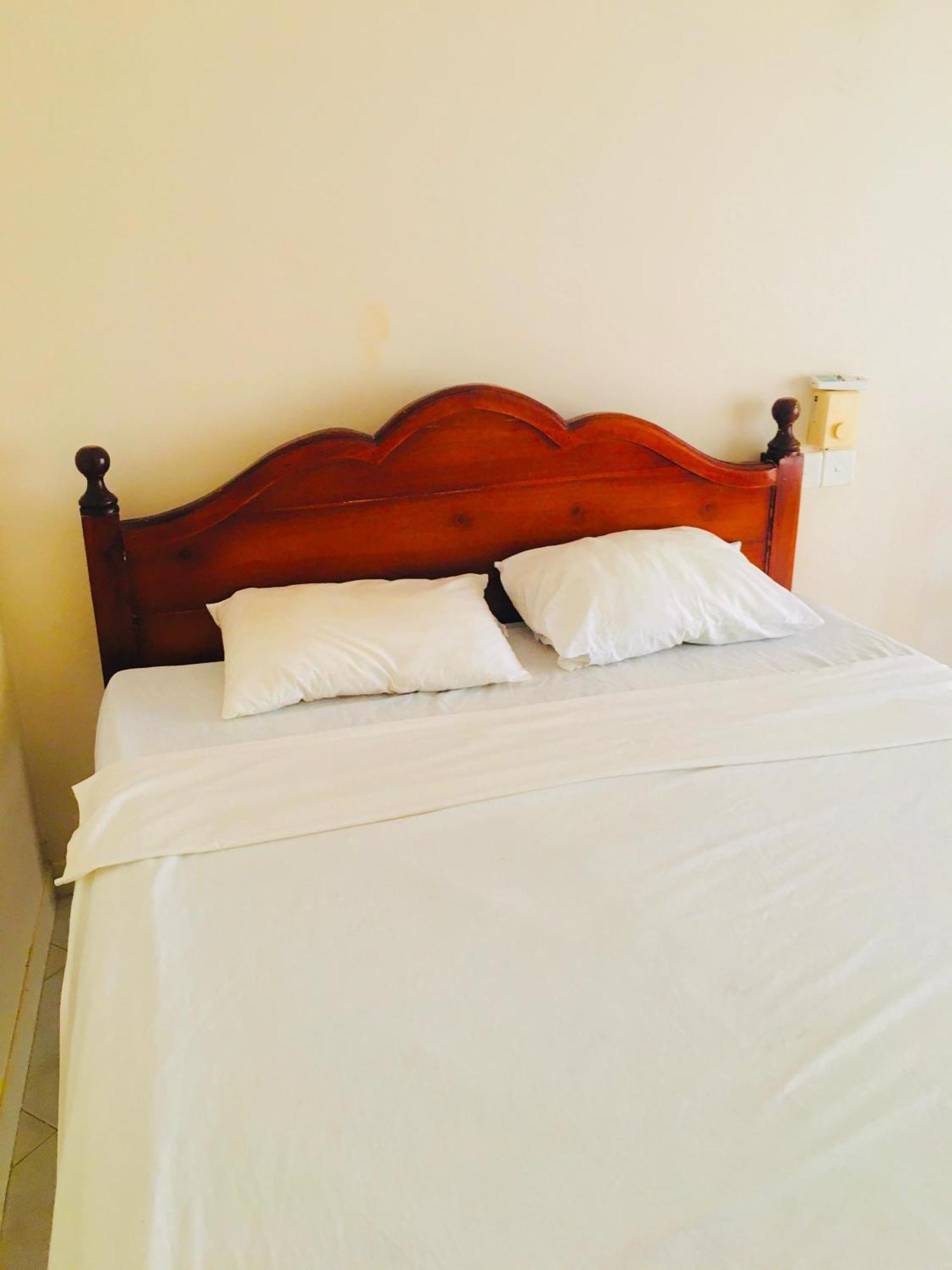 Mount House Hotel Apartment Диквелла Экстерьер фото