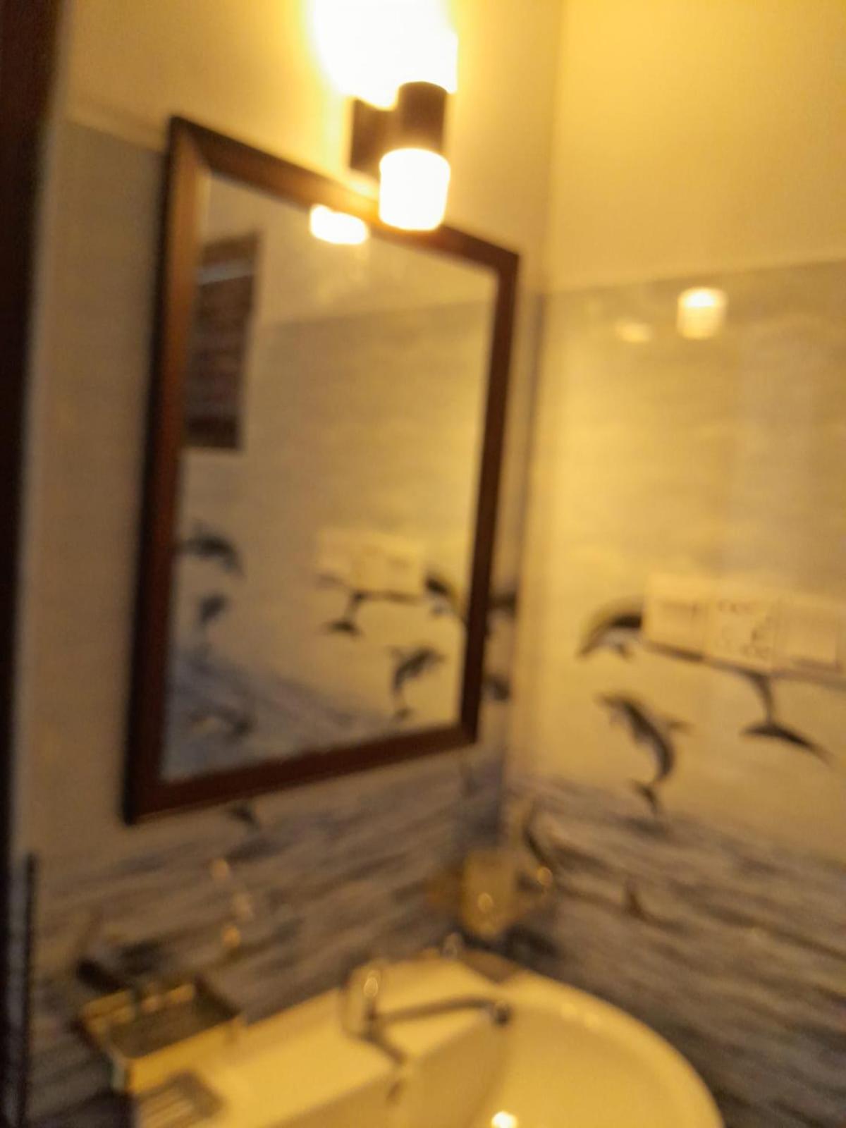Mount House Hotel Apartment Диквелла Экстерьер фото